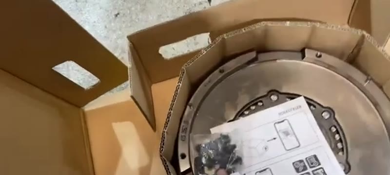 New clutch and dual mass flywheel kit unboxed ready to fit