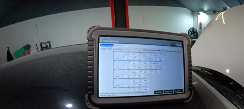 Clearing the fault codes with the diagnostic scanner after fitting the new boost pipe