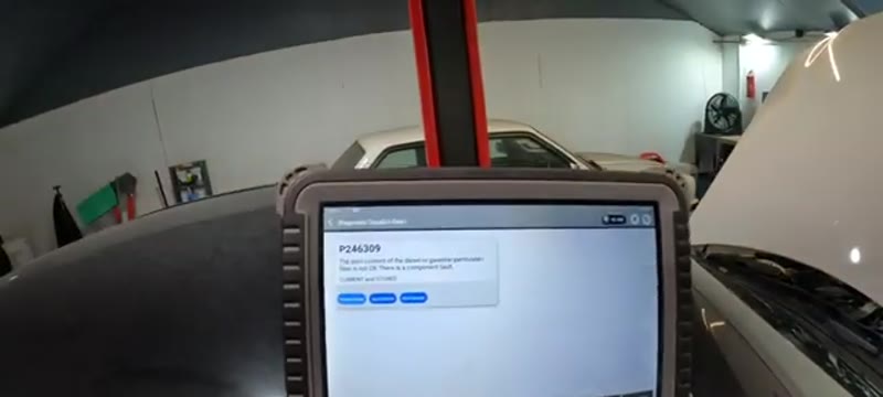 Resetting the DPF regeneration status in the ECM on the Mercedes C220 before the road test