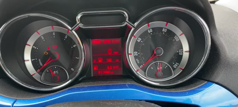 Scrolling back to the normal display before cycling the ignition on the Vauxhall Adam
