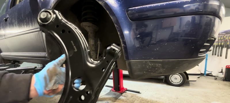 The new complete lower suspension arm with ball joint for the Mk4 Golf